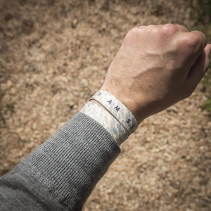 ZOX Wristband - I Am Strong - Medium Size