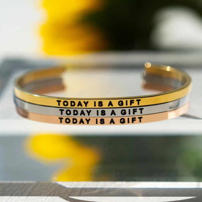 Bracelet - Today is a Gift