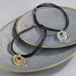 SAR - Metal Loop Necklace