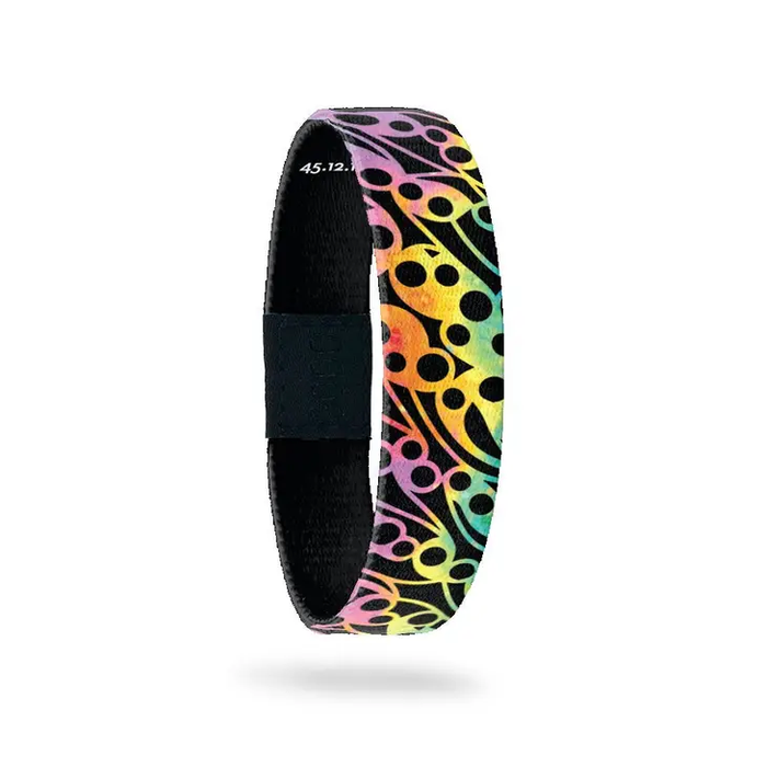 ZOX Wristband - Love Conquers All - Medium Size